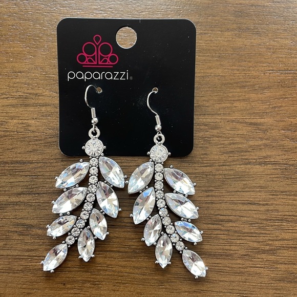 🆕 Dangling Earring Bundle Set - Picture 4 of 4